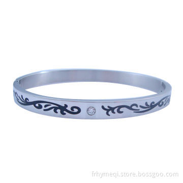 Narrow bangle with black CNC pattern